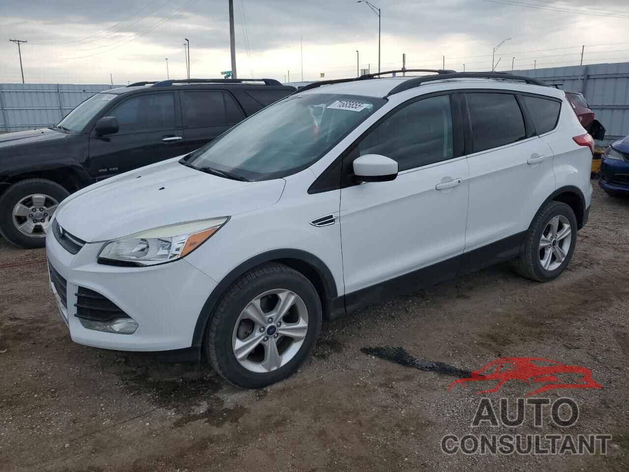 FORD ESCAPE 2015 - 1FMCU9G98FUA08743