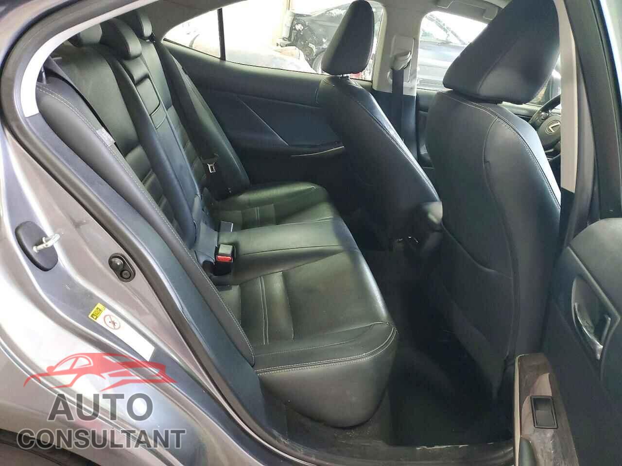 LEXUS IS 2015 - JTHCF1D25F5016427