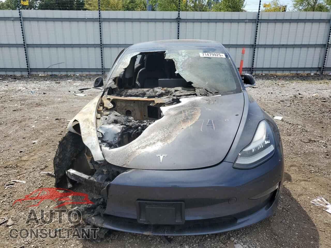 TESLA MODEL 3 2018 - 5YJ3E1EB2JF065904