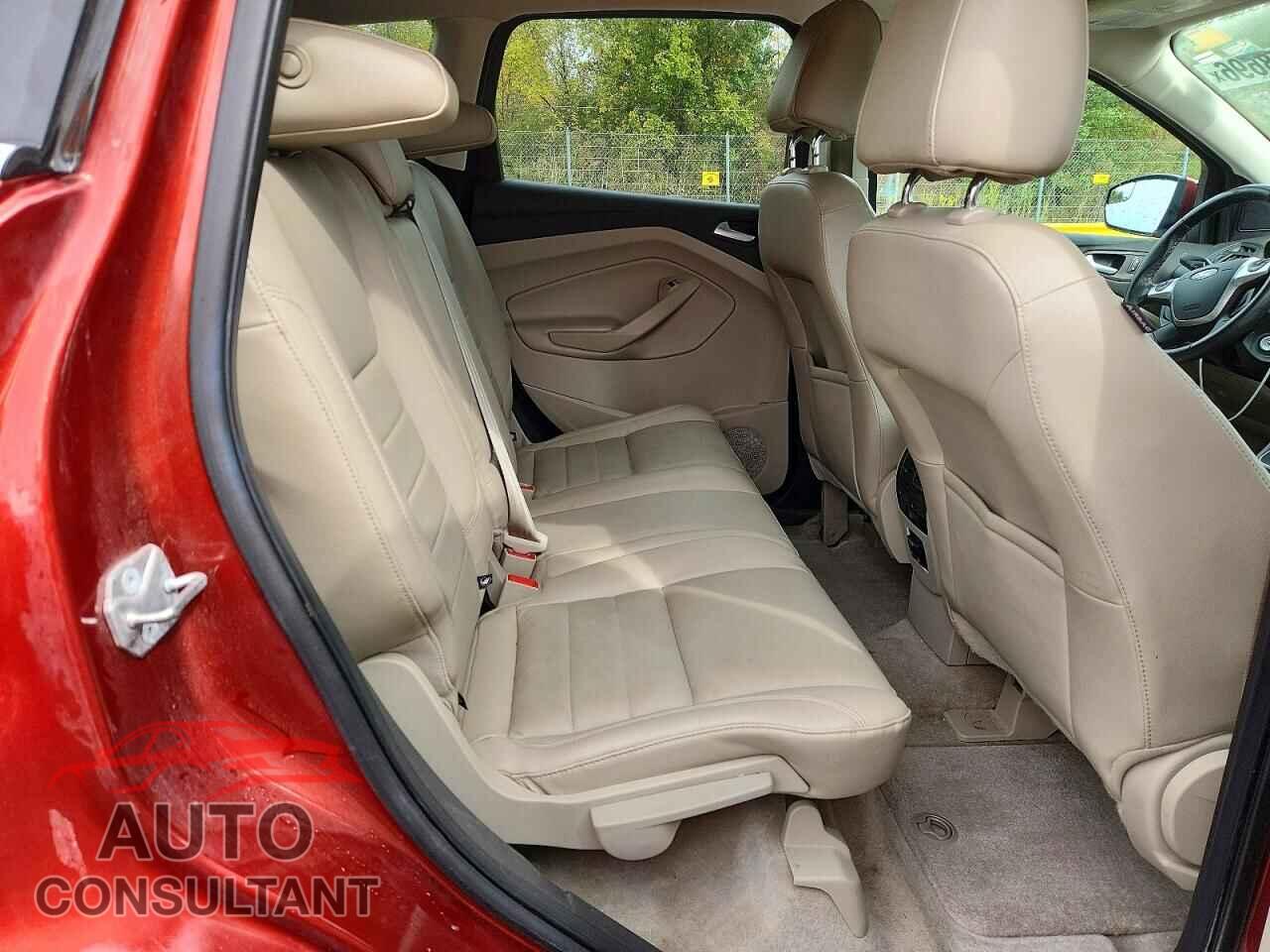 FORD ESCAPE 2014 - 1FMCU9GX4EUB37365
