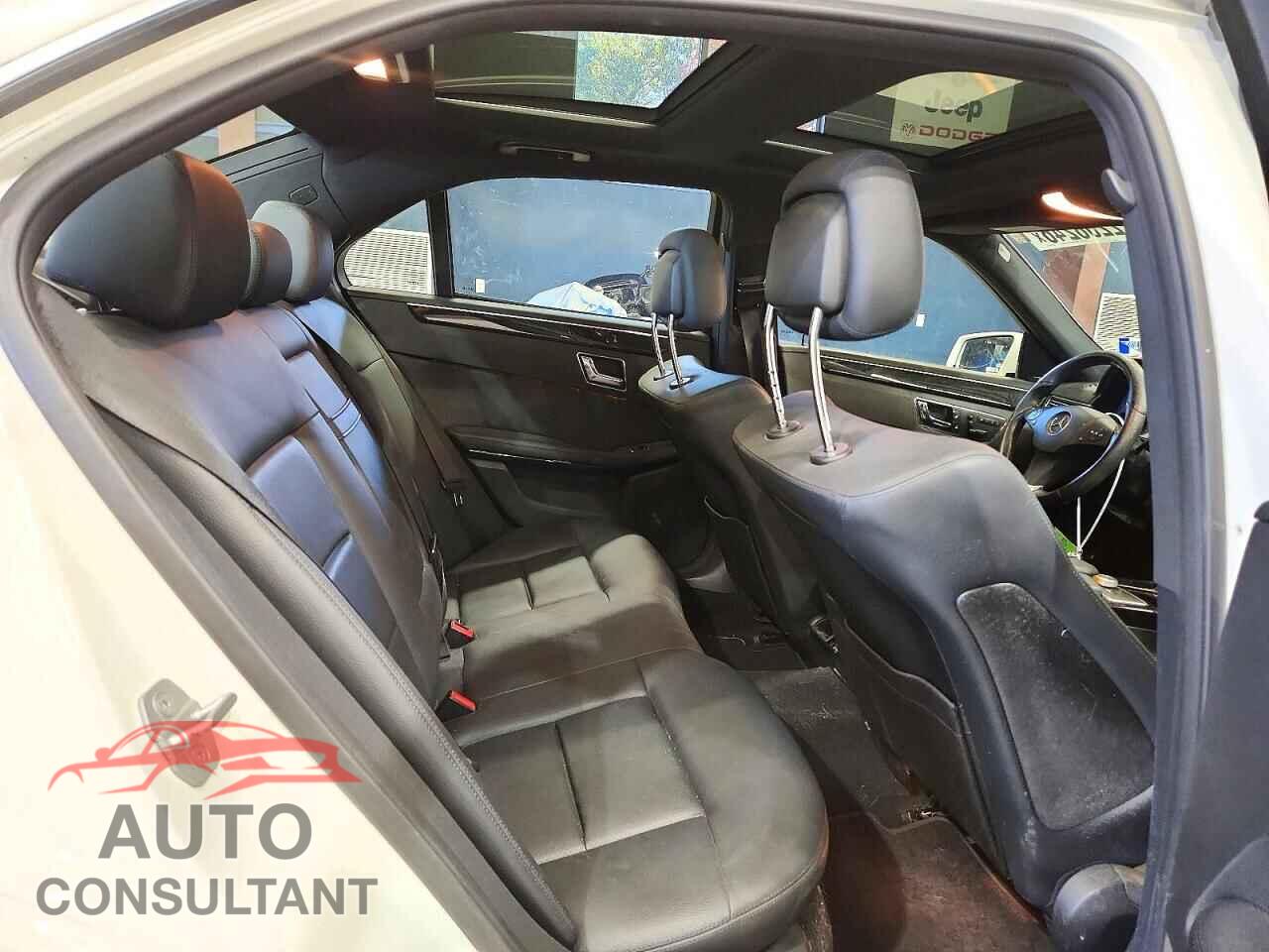 MERCEDES-BENZ E-CLASS 2011 - WDDHF8HB4BA385426