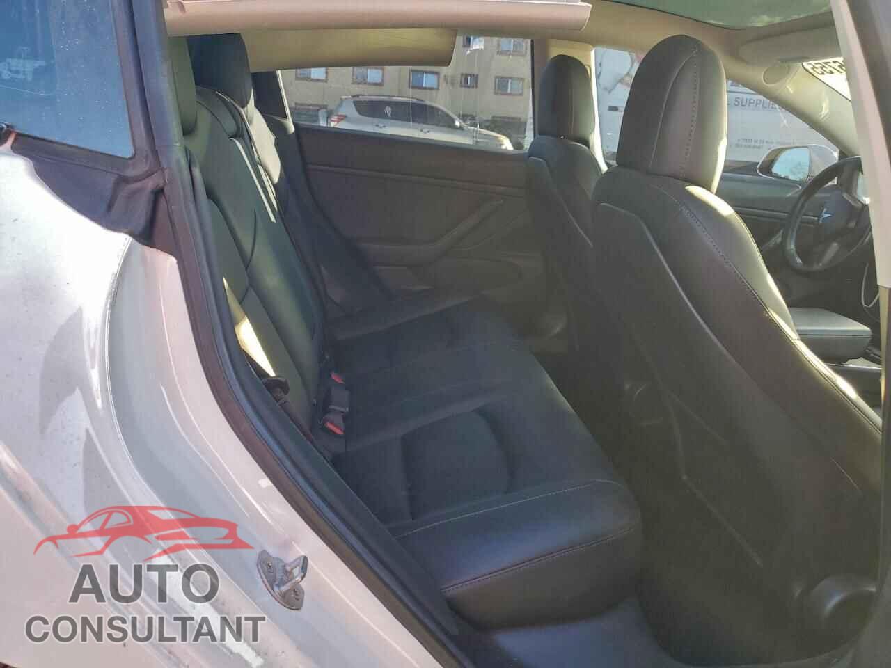 TESLA MODEL 3 2018 - 5YJ3E1EA3JF076076