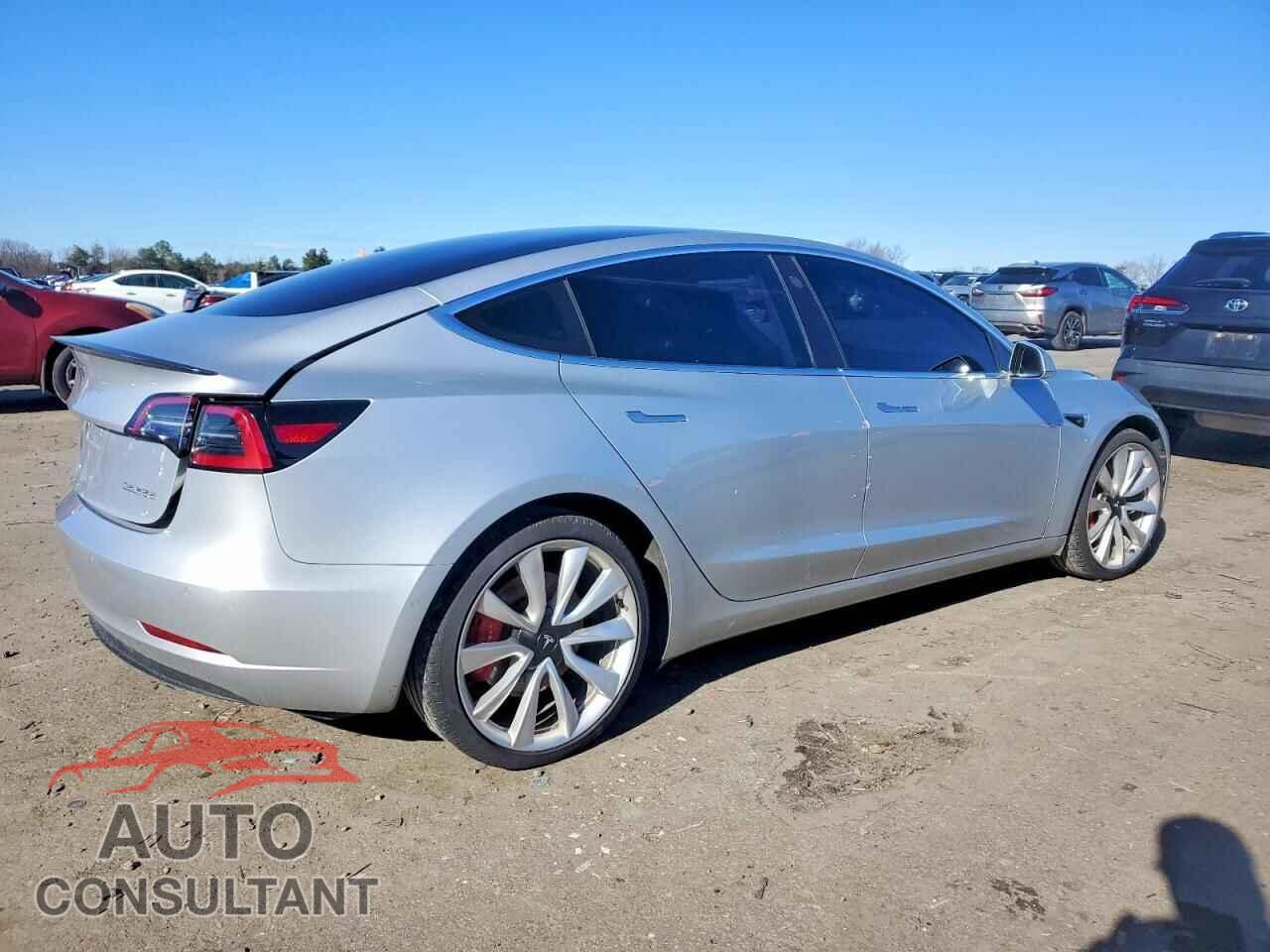 TESLA MODEL 3 2018 - 5YJ3E1EBXJF083423