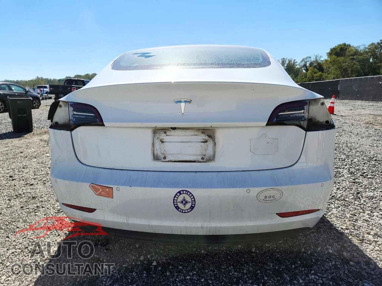 TESLA MODEL 3 2018 - 5YJ3E1EA6JF062432