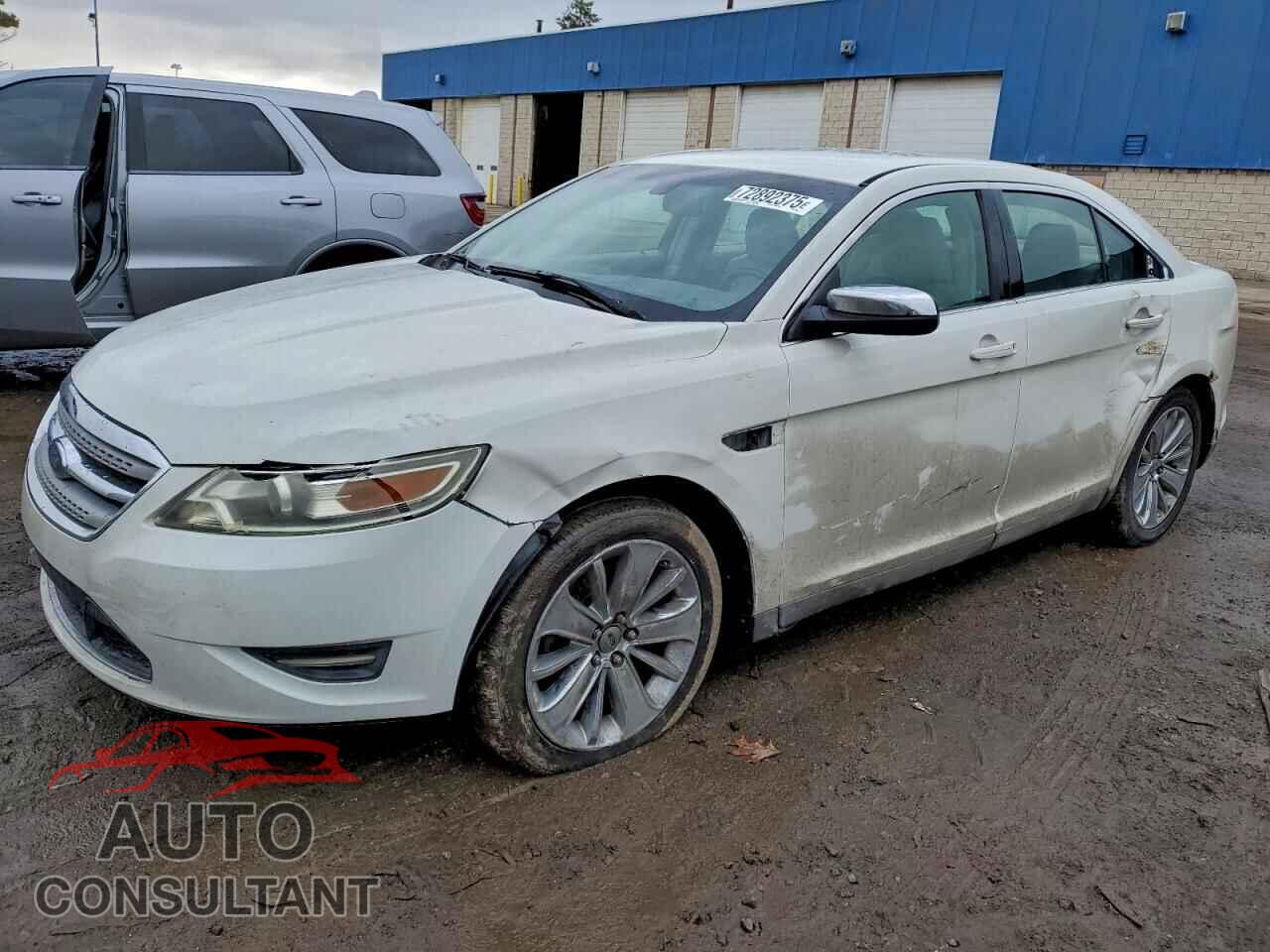 FORD TAURUS 2010 - 1FAHP2FW2AG102582