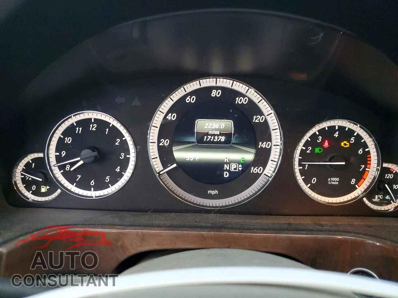 MERCEDES-BENZ E-CLASS 2013 - WDDHF8JB1DA742915