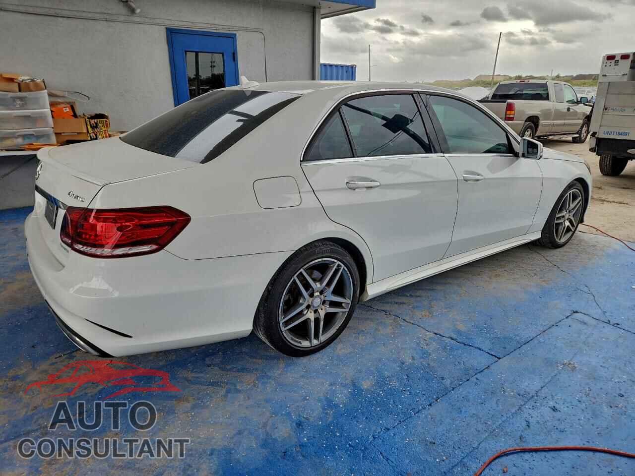 MERCEDES-BENZ E-CLASS 2015 - WDDHF8JB2FB106050