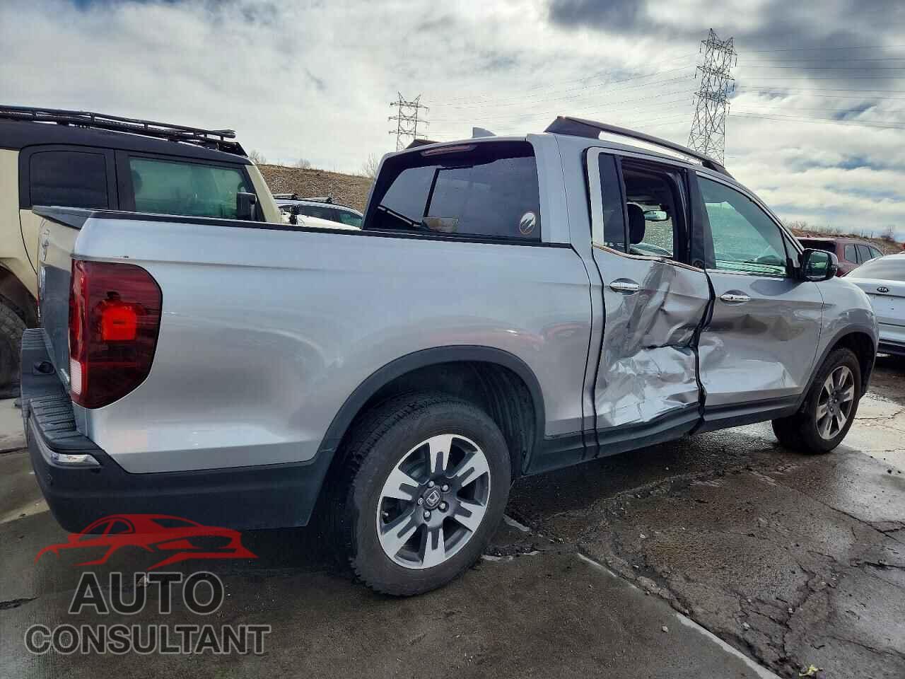 HONDA RIDGELINE 2017 - 5FPYK3F7XHB006069