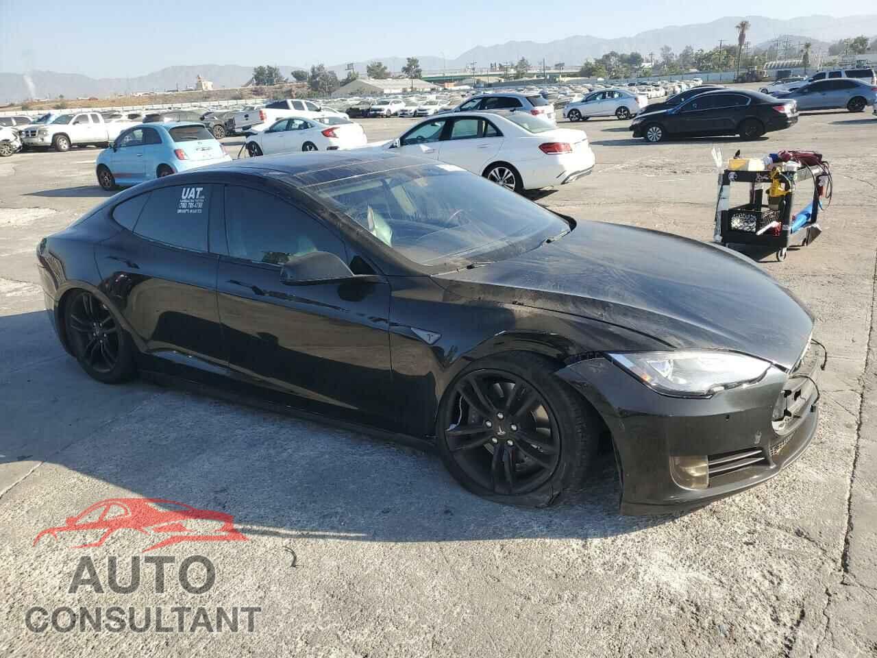 TESLA MODEL S 2014 - 5YJSA1H16EFP40654