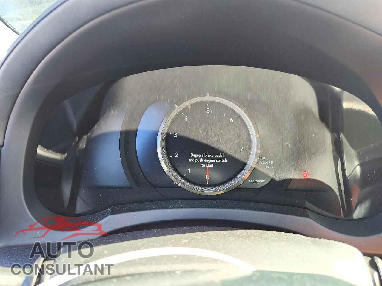 LEXUS IS 2015 - JTHCF1D20F5028839