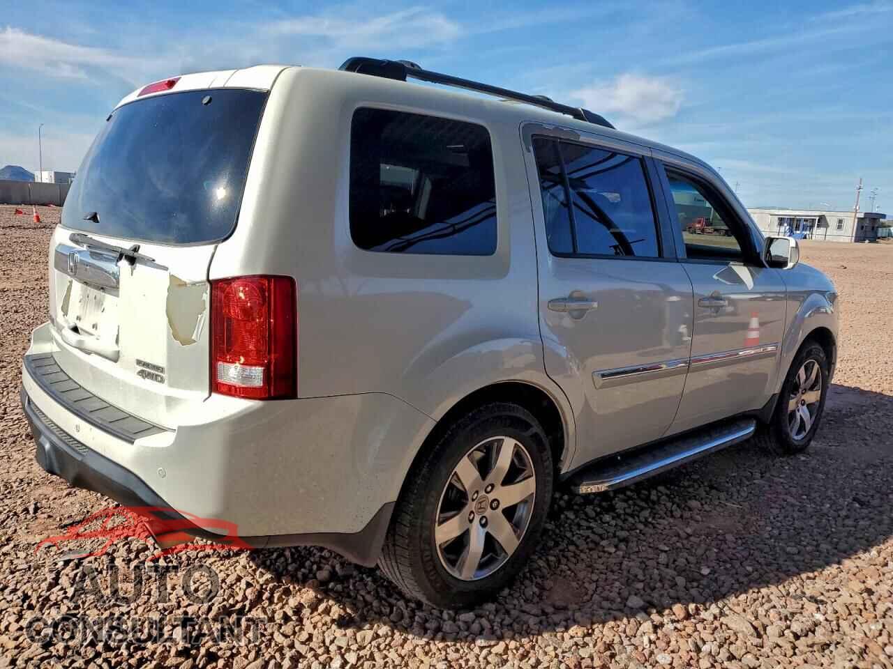 HONDA PILOT 2015 - 5FNYF4H91FB059774