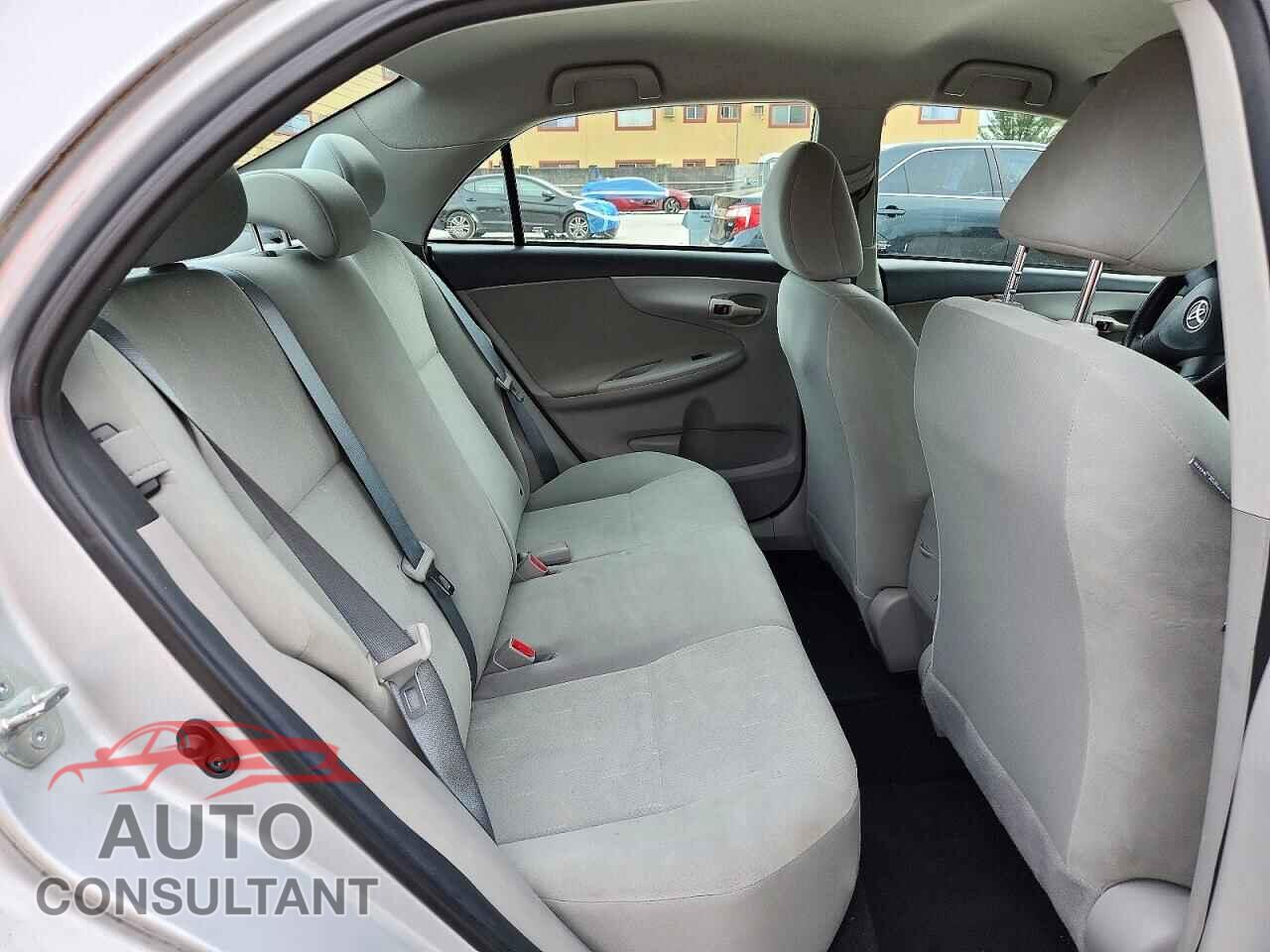 TOYOTA COROLLA 2013 - 2T1BU4EE2DC985244