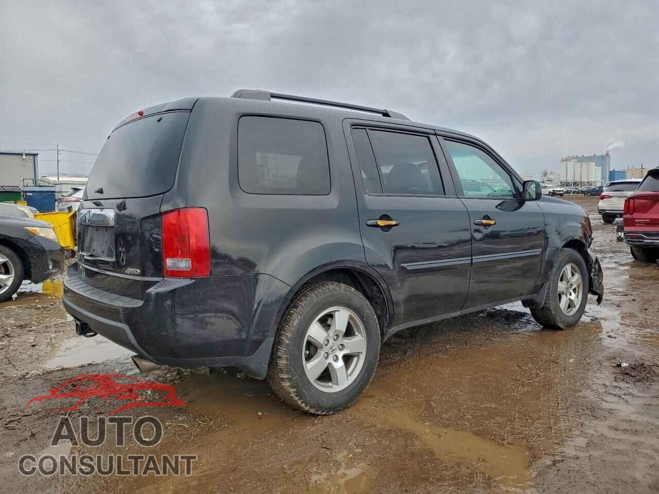 HONDA PILOT 2011 - 5FNYF4H49BB037536
