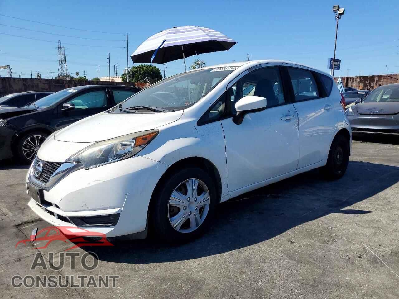 NISSAN VERSA 2018 - 3N1CE2CP0JL370651