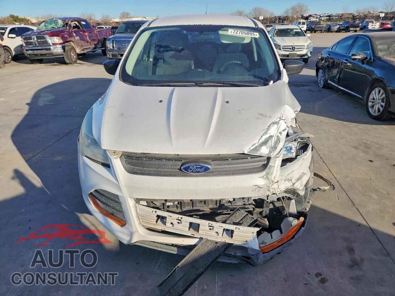 FORD ESCAPE 2016 - 1FMCU0F77GUA09573