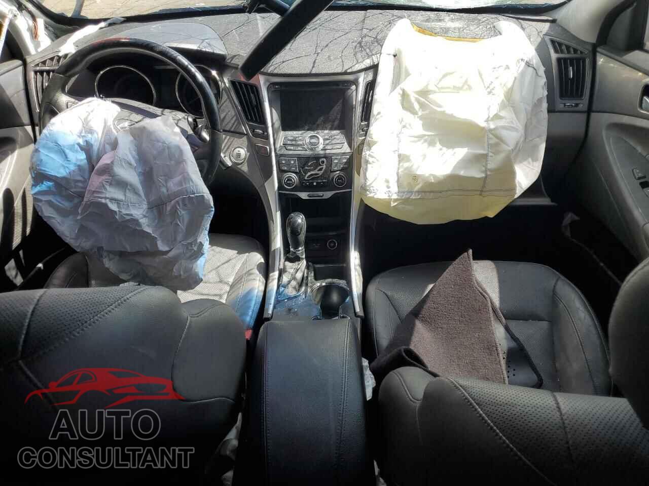 HYUNDAI SONATA 2012 - KMHEC4A45CA020714