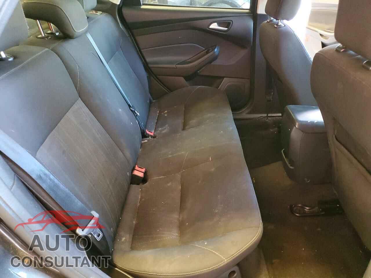 FORD FOCUS 2017 - 1FADP3FEXHL305975