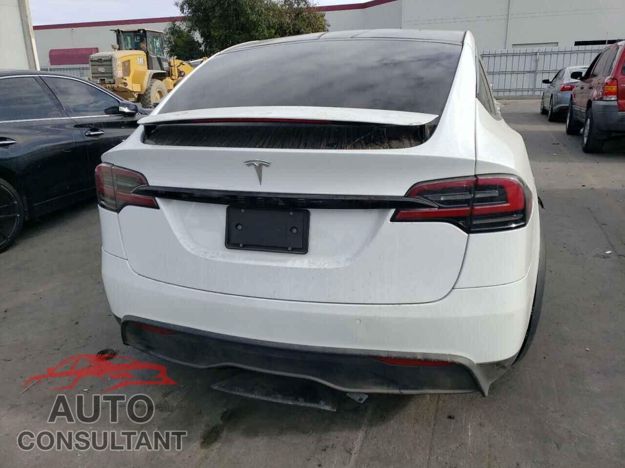 TESLA MODEL X 2023 - 7SAXCBE58PF378863