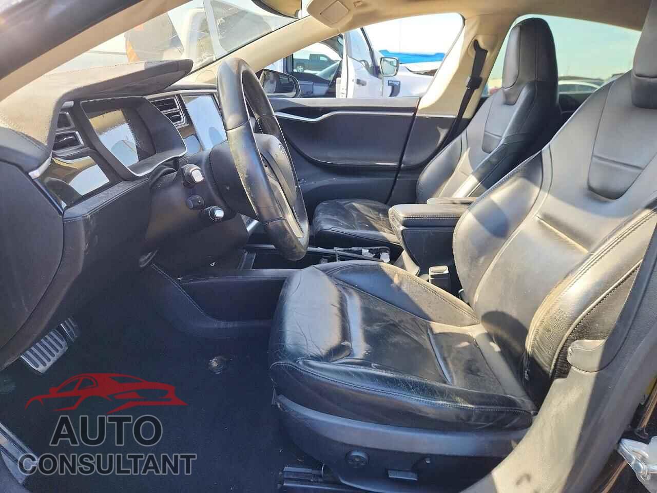 TESLA MODEL S 2015 - 5YJSA1S13FF100329