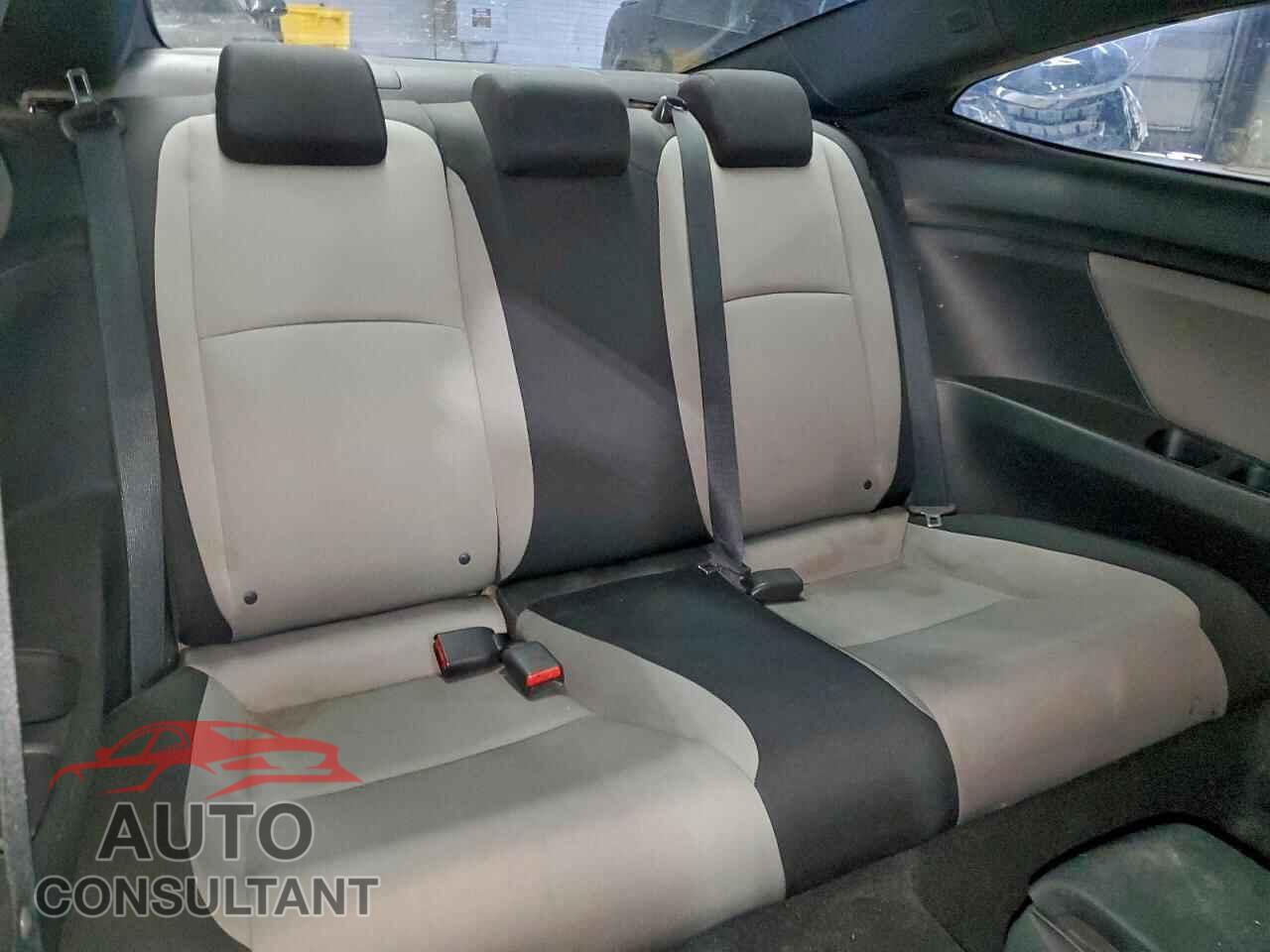 HONDA CIVIC 2017 - 2HGFC4B52HH304375