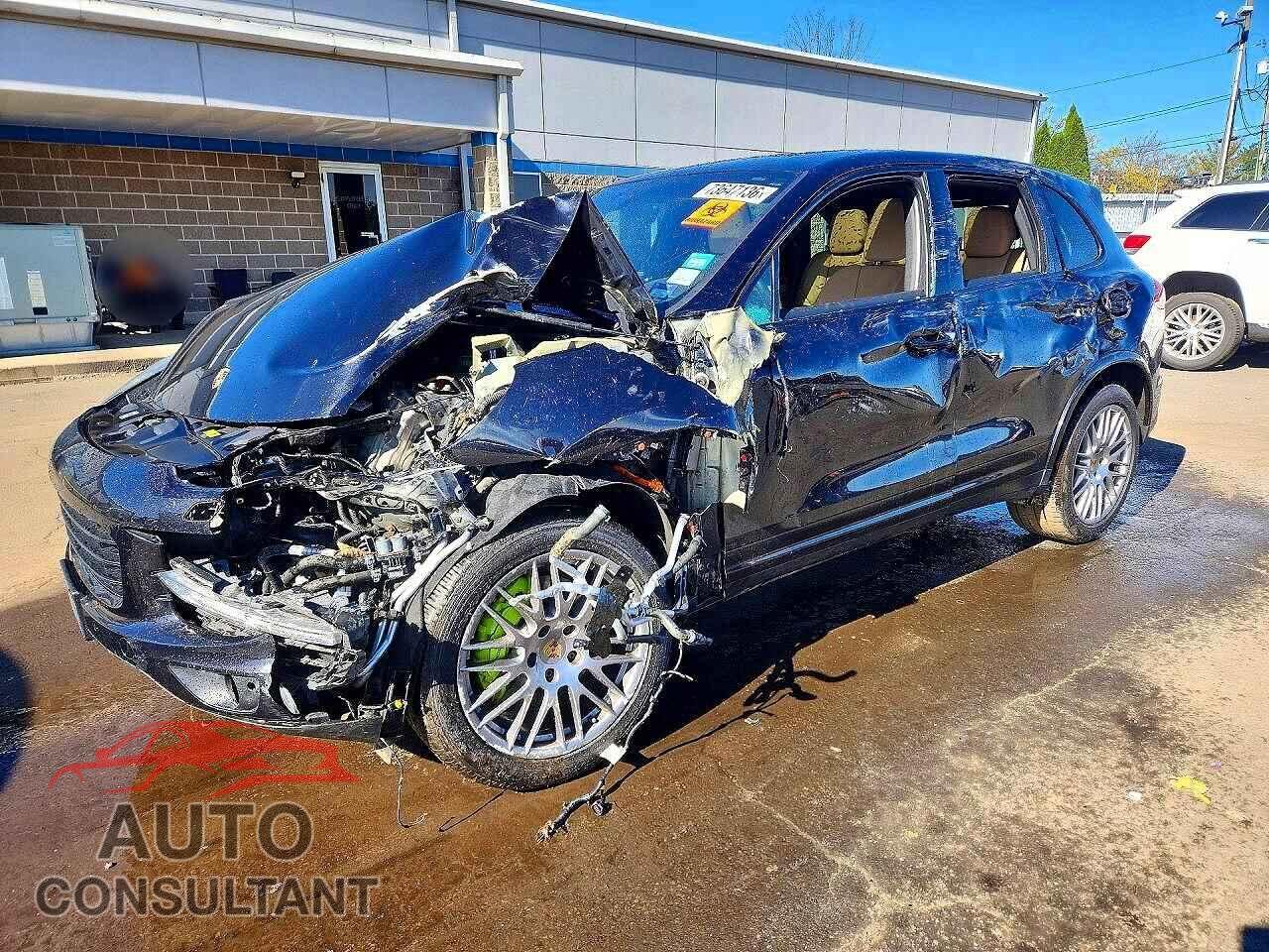 PORSCHE CAYENNE 2018 - WP1AE2A21JLA70509