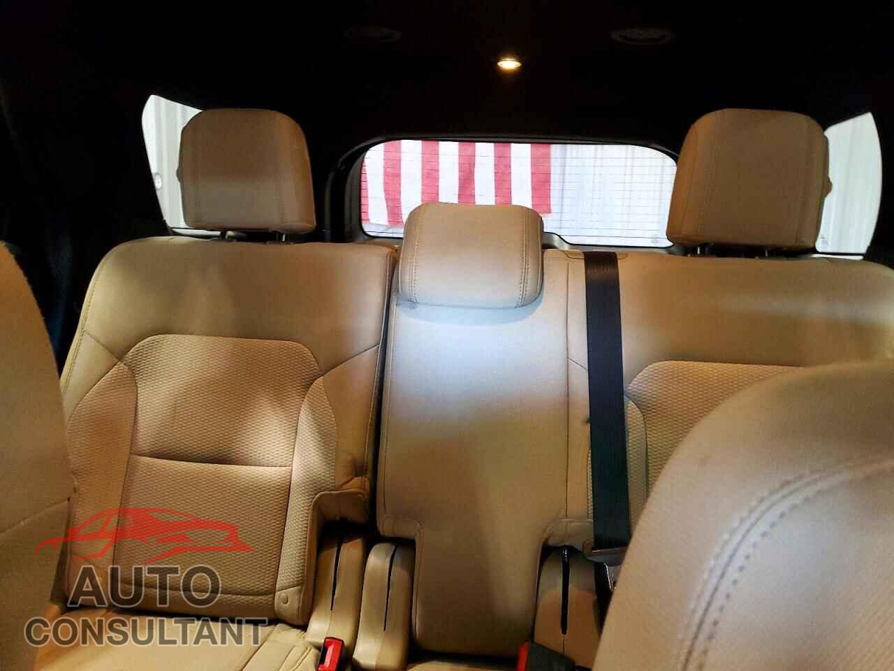 FORD EXPLORER 2016 - 1FM5K8D85GGC55657