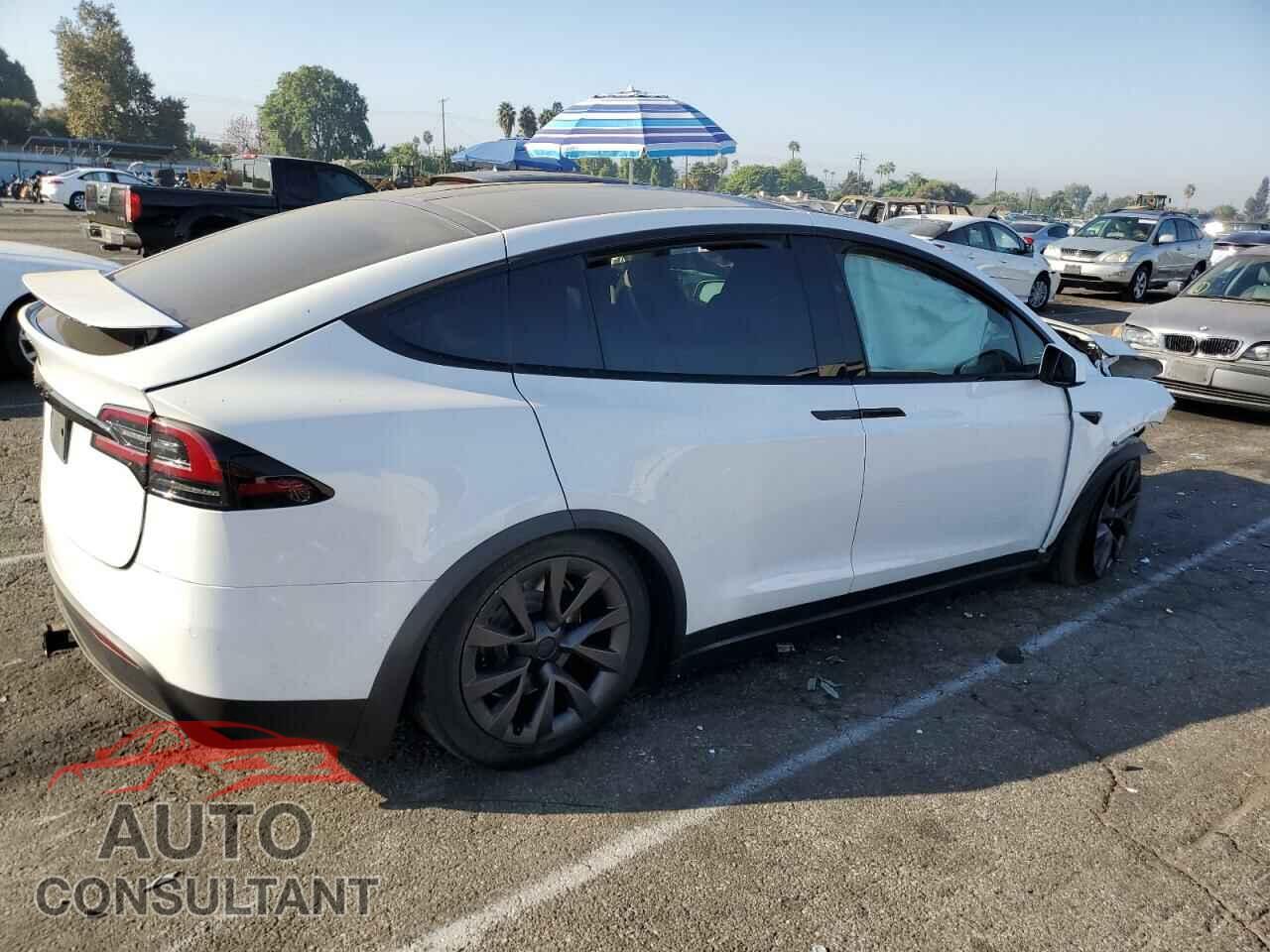 TESLA MODEL X 2022 - 7SAXCAE52NF351374