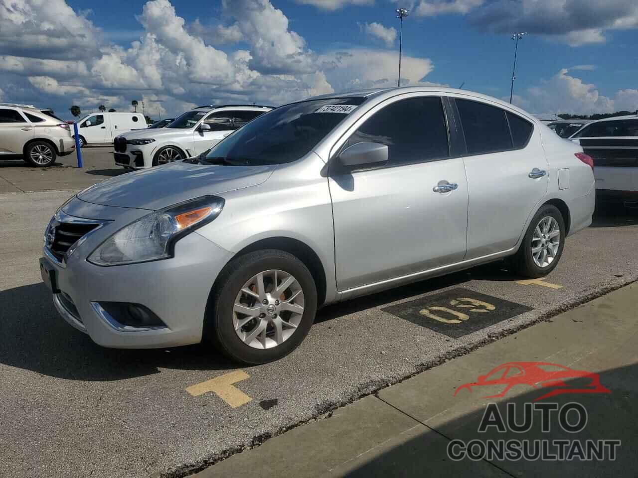 NISSAN VERSA 2018 - 3N1CN7AP7JL871732