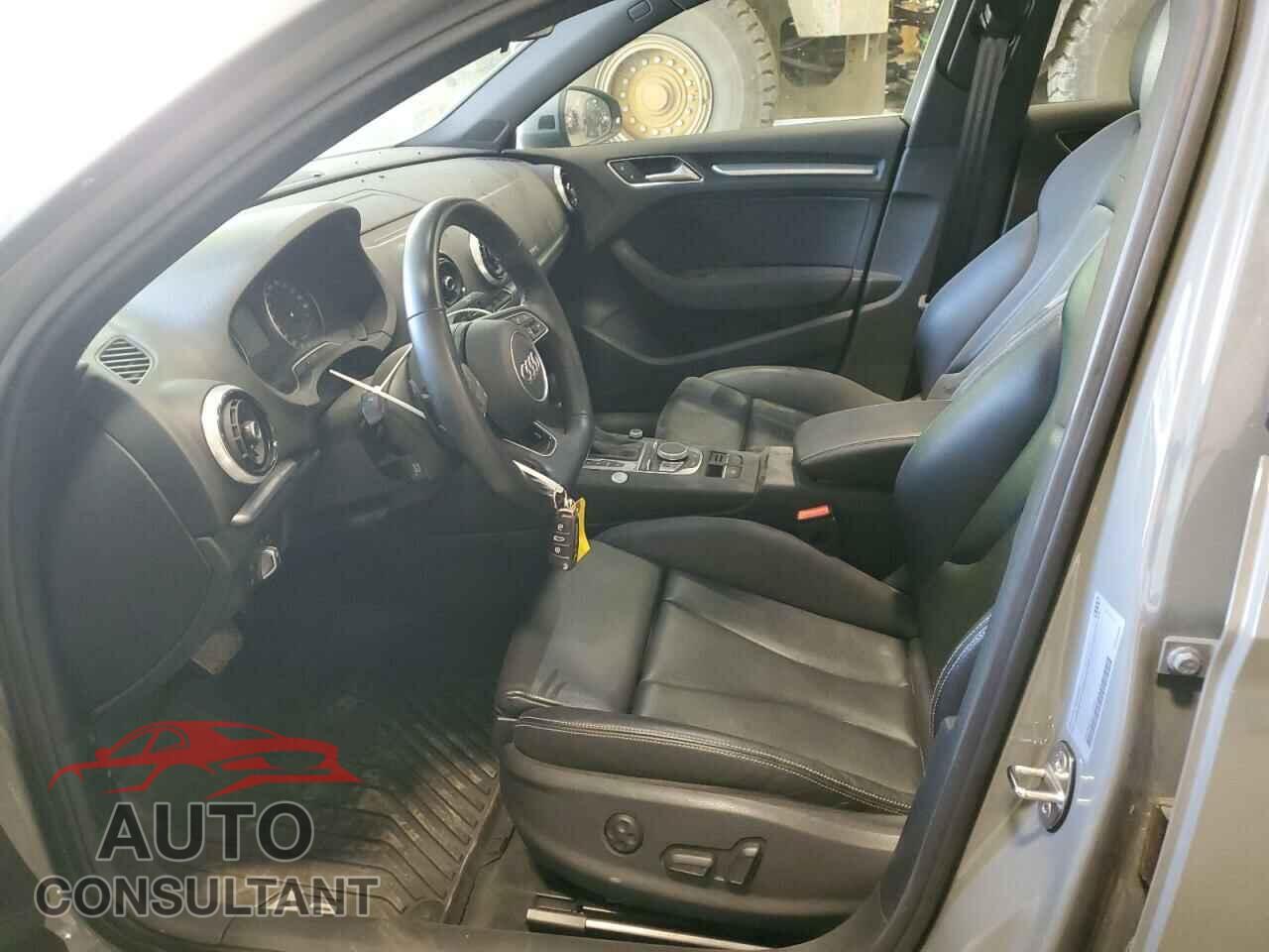 AUDI A3 2020 - WAUBEGFF4LA105425