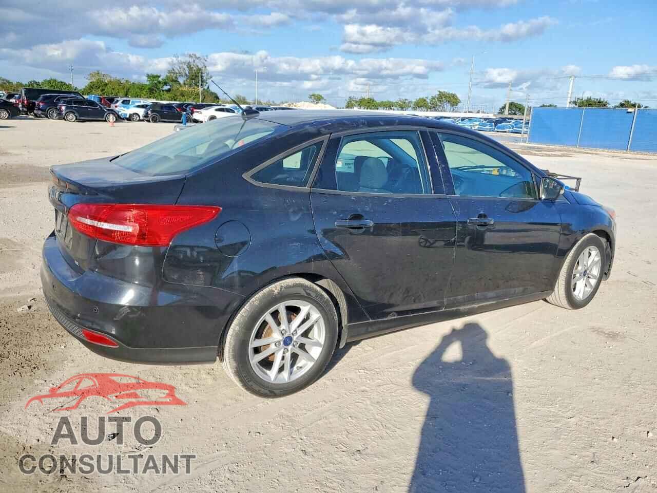 FORD FOCUS 2015 - 1FADP3F2XFL371980