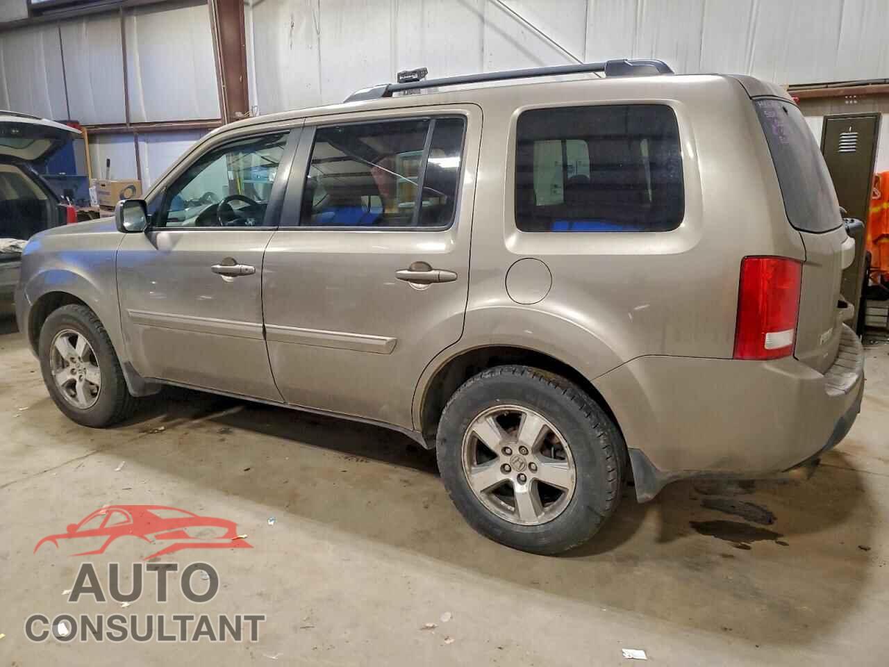 HONDA PILOT 2011 - 5FNYF4H58BB501022