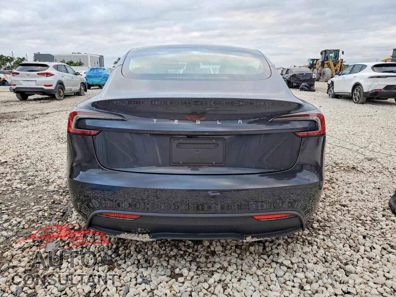TESLA MODEL 3 2024 - 5YJ3E1EA9RF859558