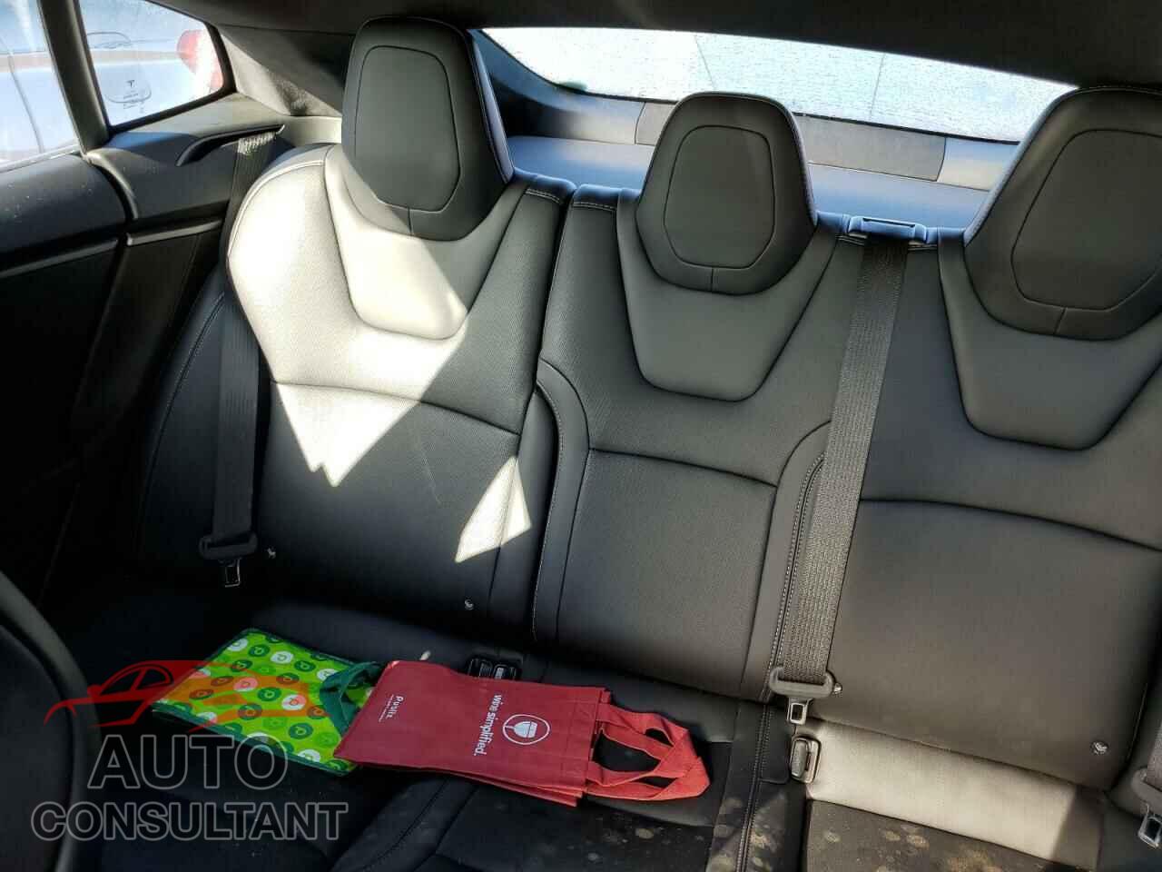 TESLA MODEL S 2018 - 5YJSA1E41JF270302