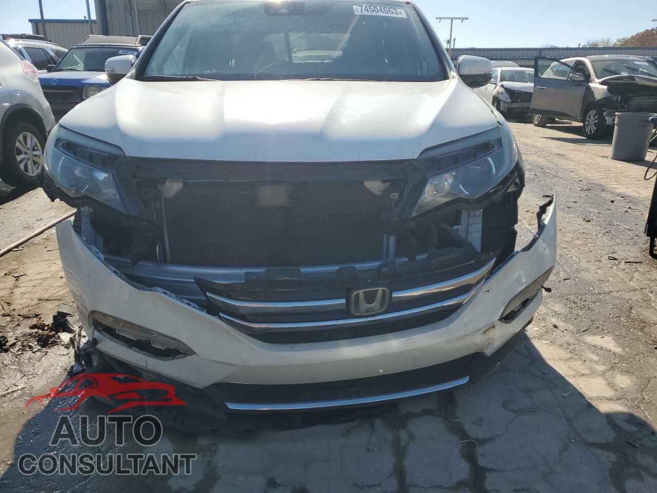 HONDA PILOT 2017 - 5FNYF6H00HB070443