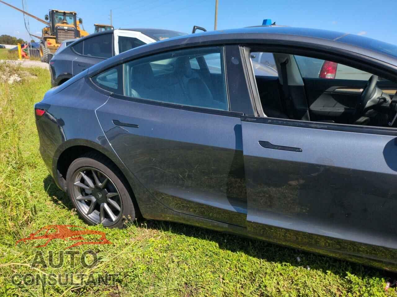 TESLA MODEL 3 2021 - 5YJ3E1EA8MF093475
