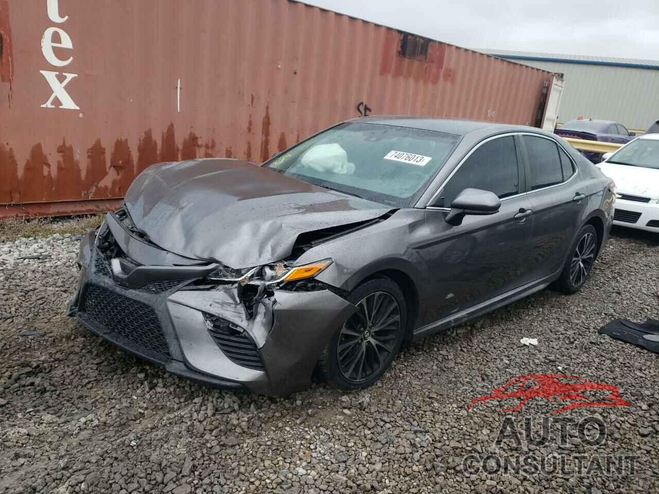 TOYOTA CAMRY 2018 - 4T1B11HK5JU673227