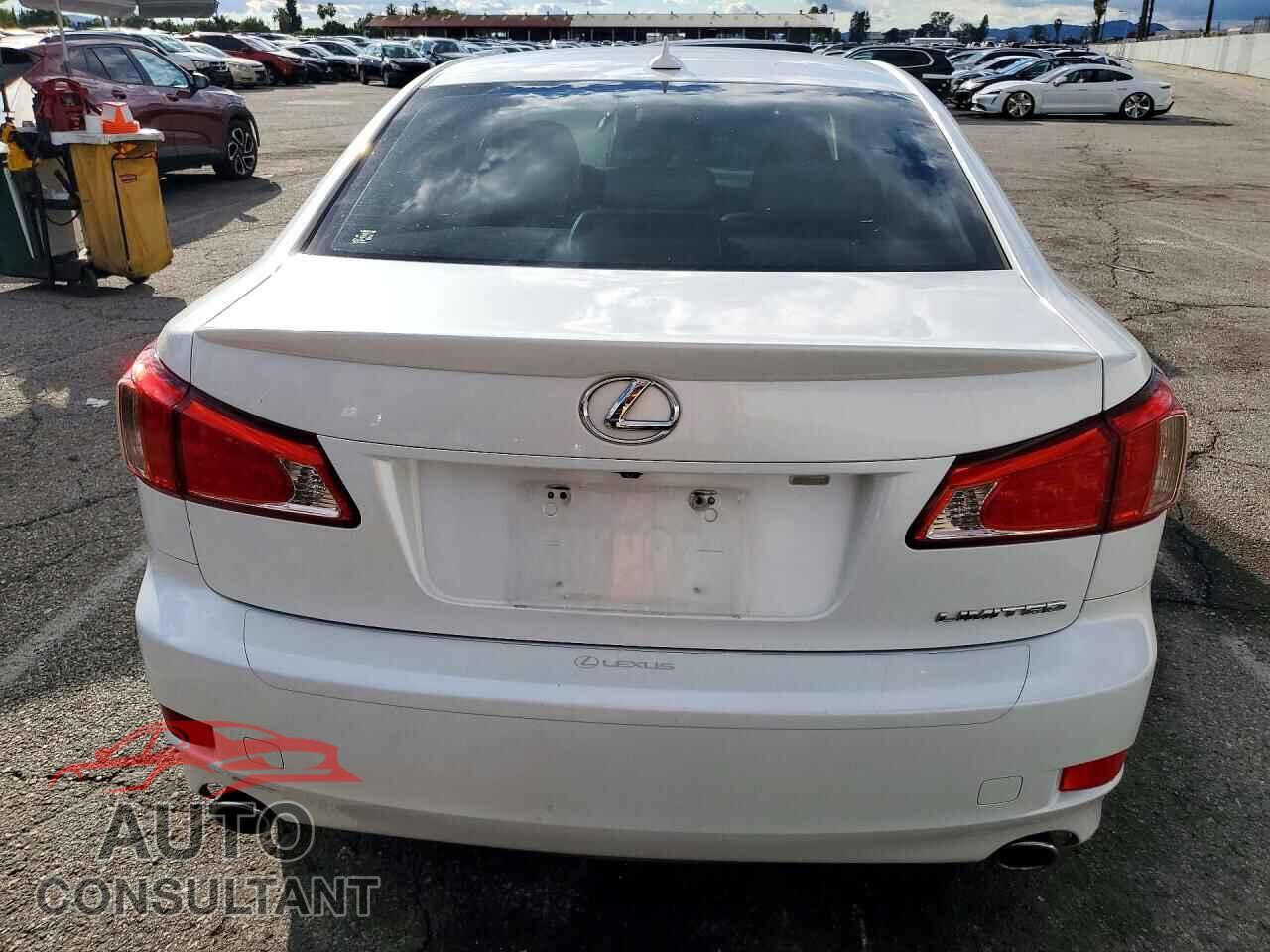 LEXUS IS 2011 - JTHBF5C22B5147488