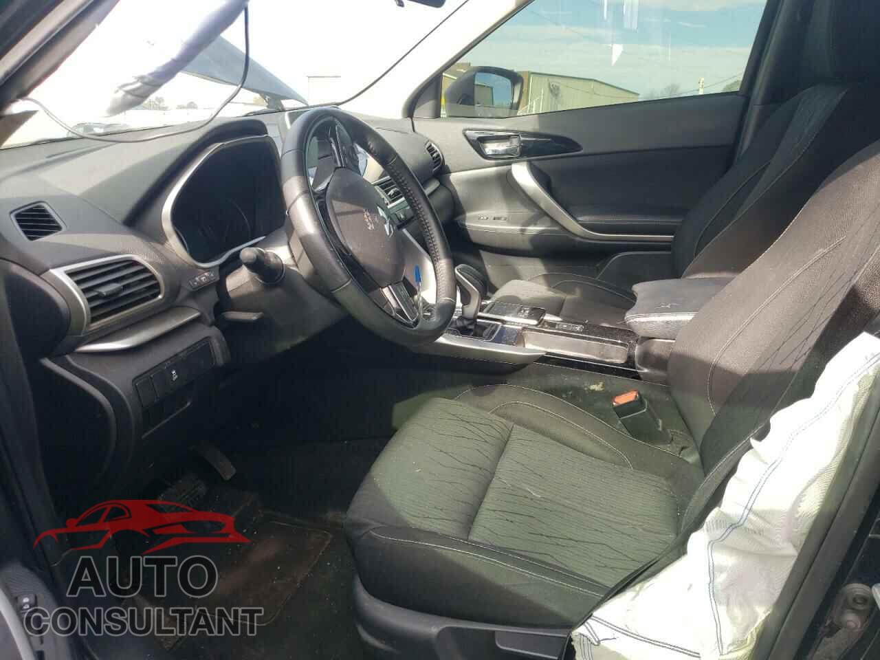 MITSUBISHI ECLIPSE 2018 - JA4AT5AA5JZ070214
