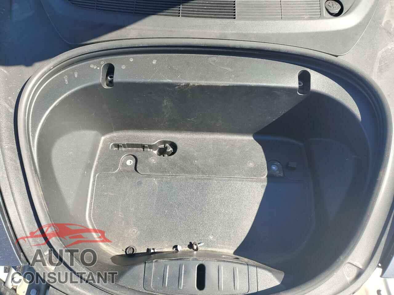 TESLA MODEL 3 2020 - 5YJ3E1EA2LF658124