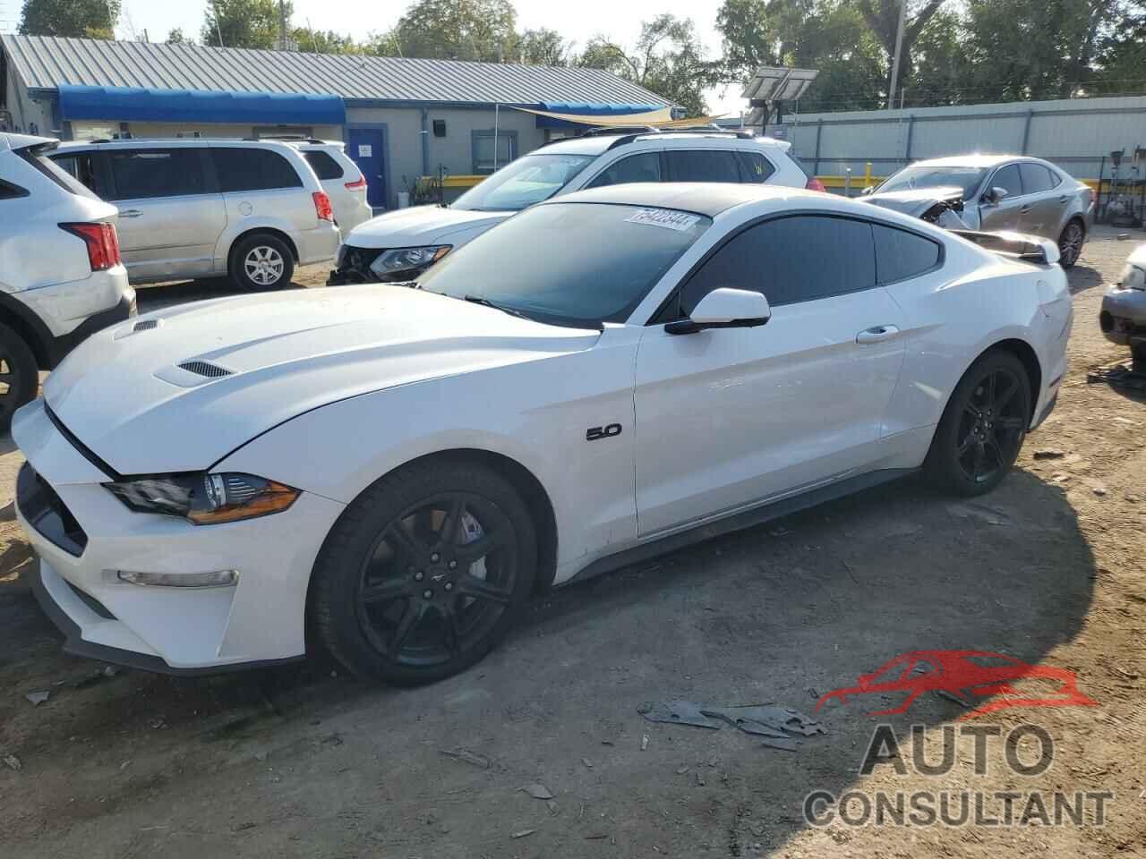 FORD MUSTANG 2018 - 1FA6P8CF4J5104229