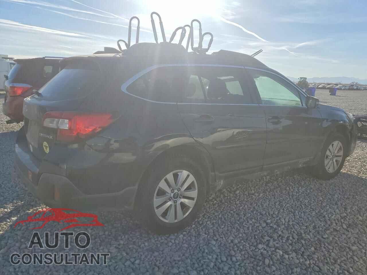 SUBARU OUTBACK 2018 - 4S4BSAFC7J3260076