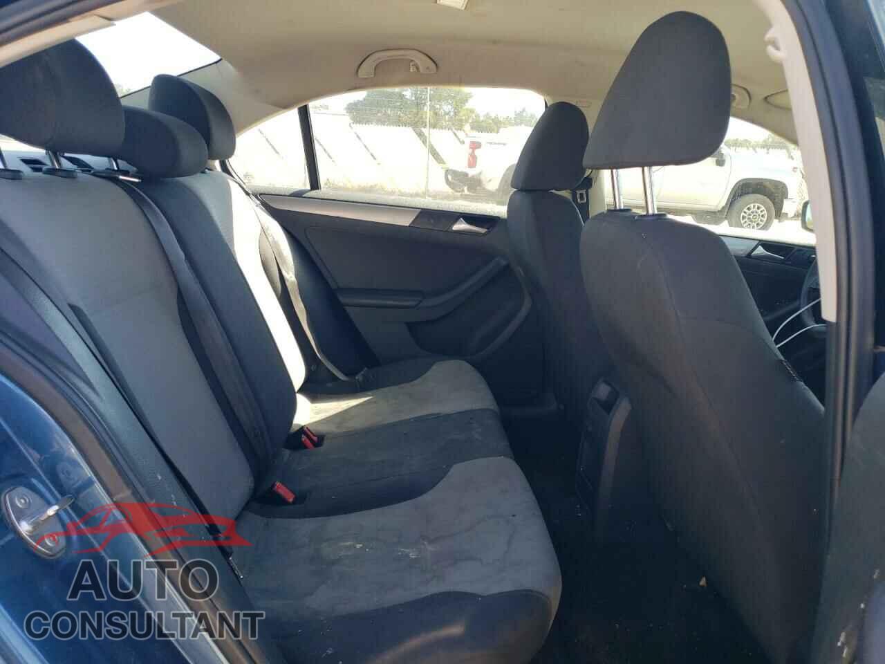 VOLKSWAGEN JETTA 2017 - 3VW2B7AJXHM408143