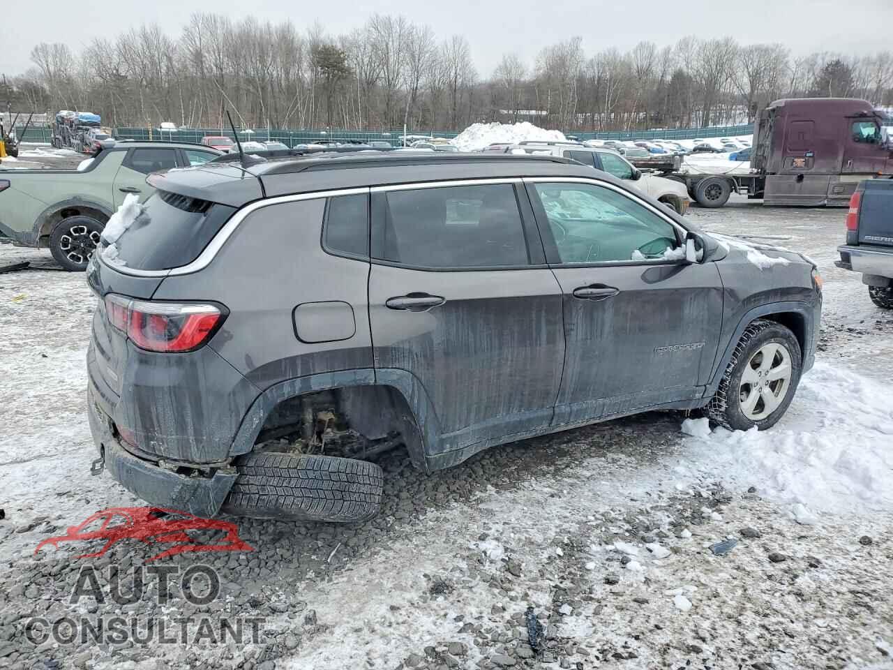 JEEP COMPASS 2018 - 3C4NJDBB8JT113451