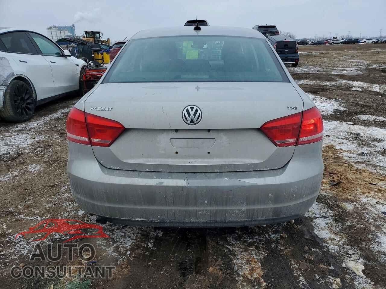 VOLKSWAGEN PASSAT 2014 - 1VWAT7A36EC077763