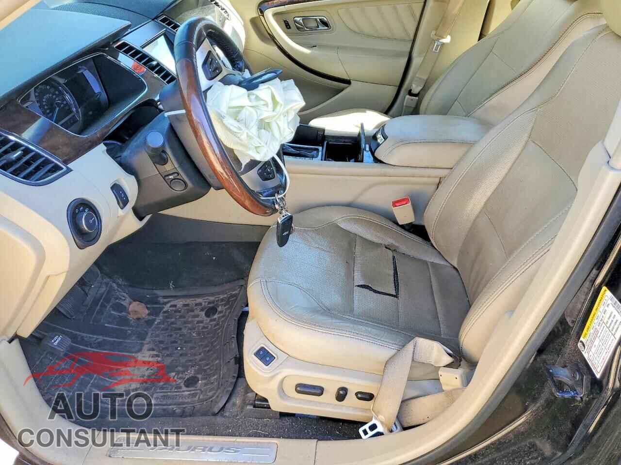 FORD TAURUS 2017 - 1FAHP2F84HG125972
