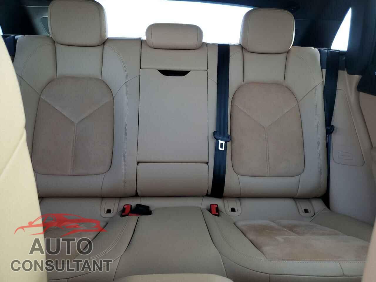 PORSCHE MACAN 2018 - WP1AA2A51JLB03319