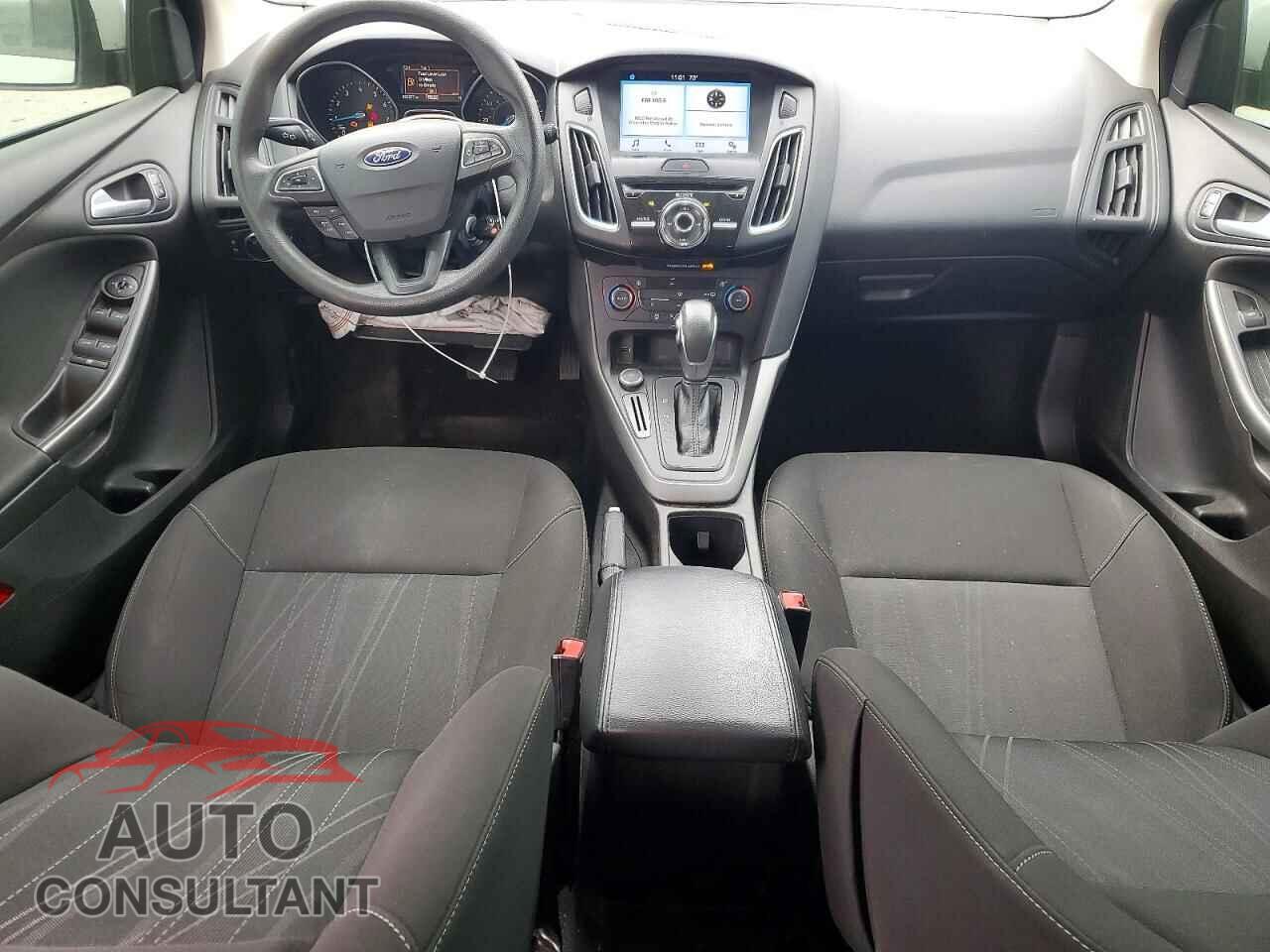 FORD FOCUS 2017 - 1FADP3M21HL264581