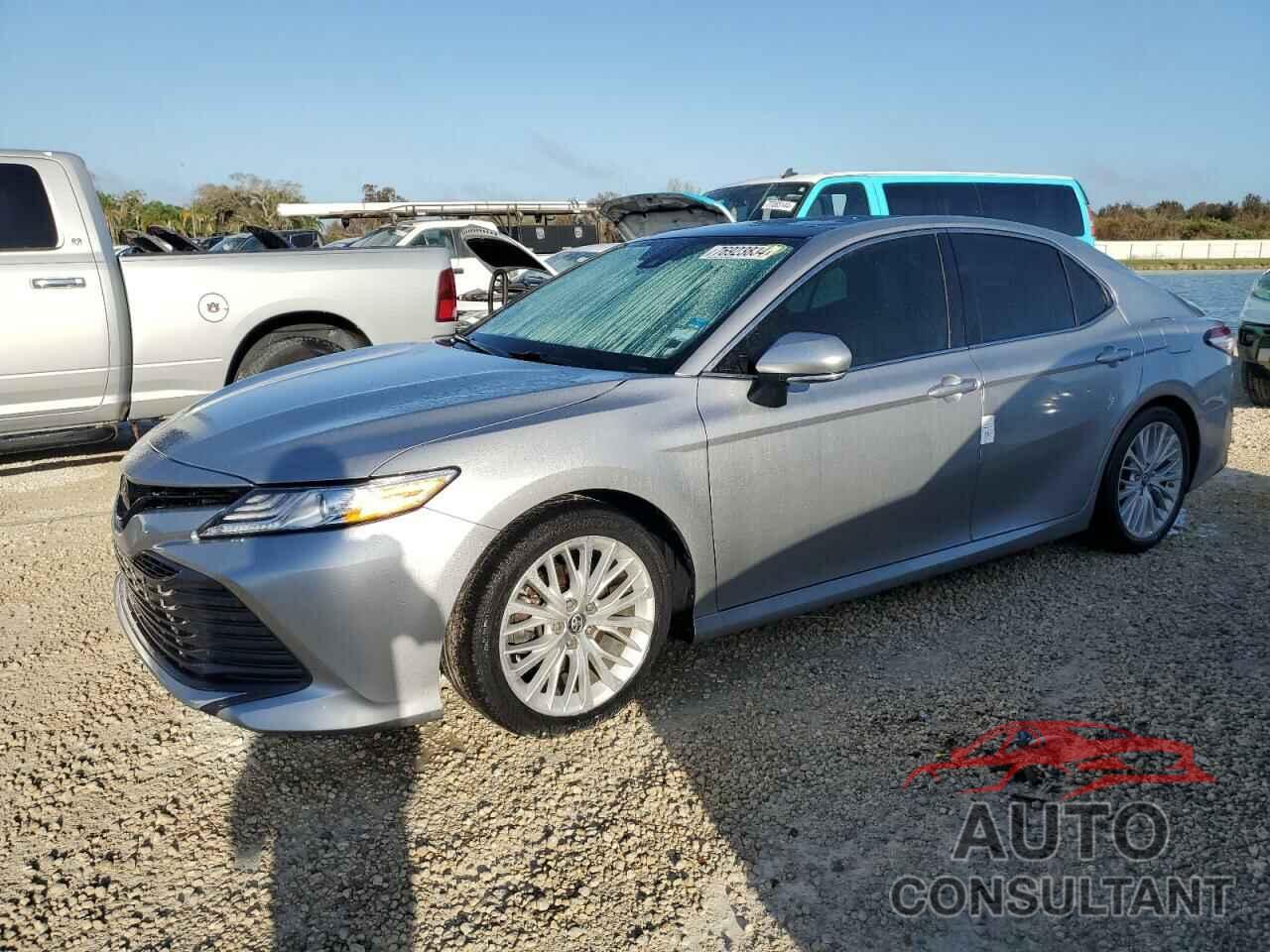 TOYOTA CAMRY 2019 - 4T1B11HK1KU838675
