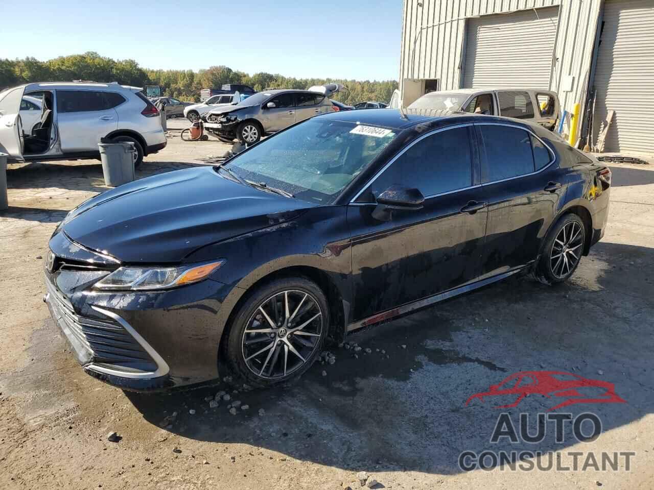 TOYOTA CAMRY 2021 - 4T1C11AKXMU613060