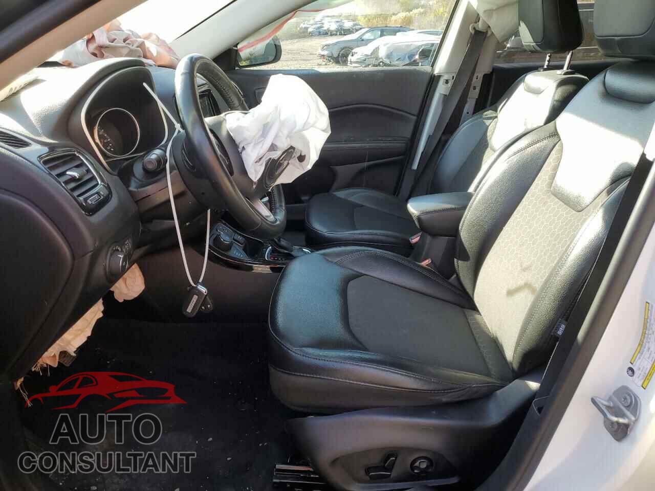 JEEP COMPASS 2018 - 3C4NJDBB0JT394936
